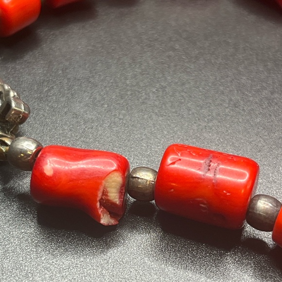 Vintage Chunky Red Bead Necklace | natural stone Tribal Style | Silver Tone - Picture 8 of 10
